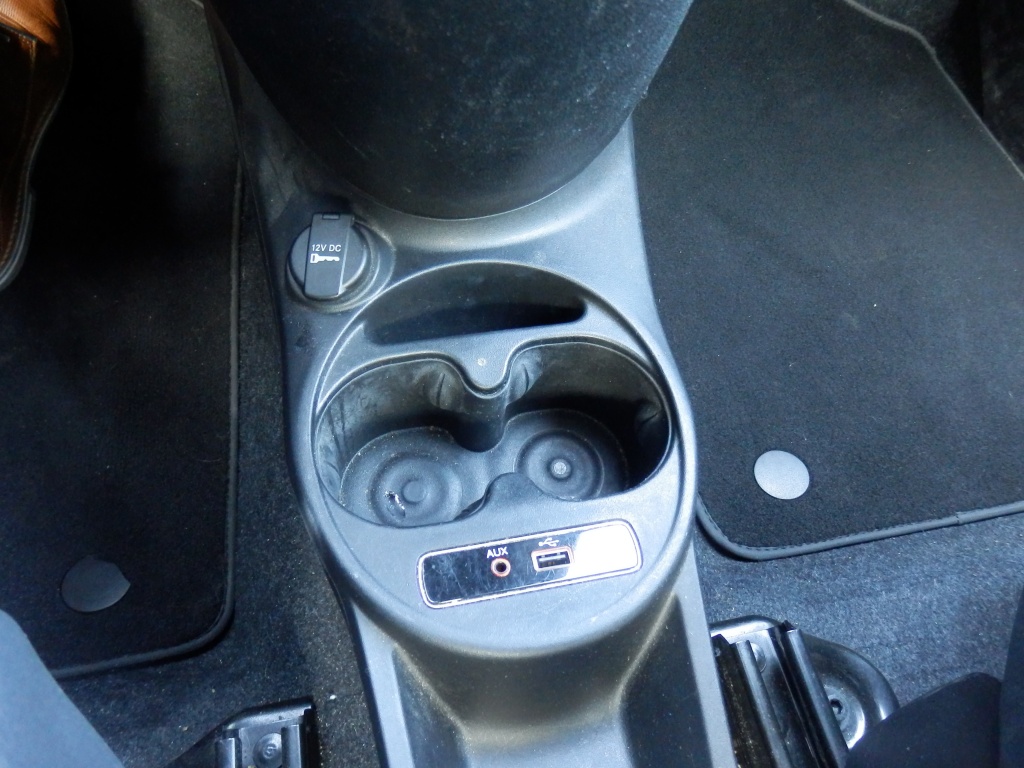 43677308-24.jpg