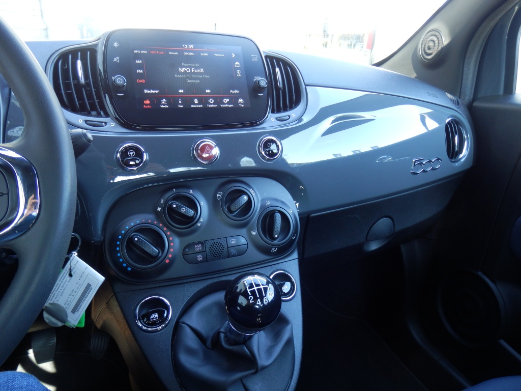 43976420-16.jpg