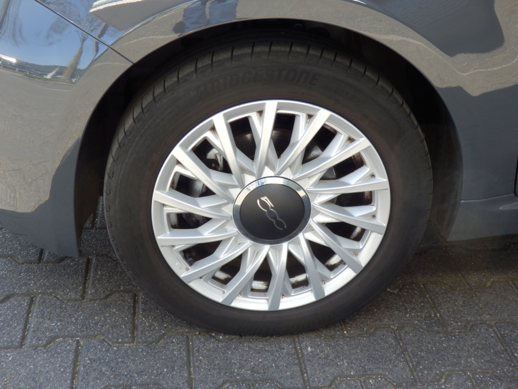 43976420-27.jpg