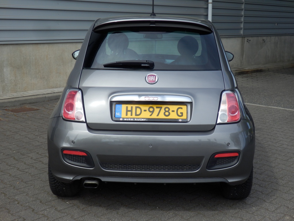 44225674-3.jpg