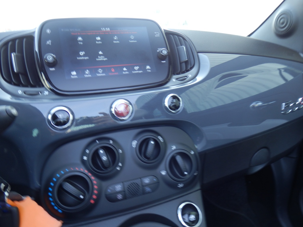 44228206-14.jpg