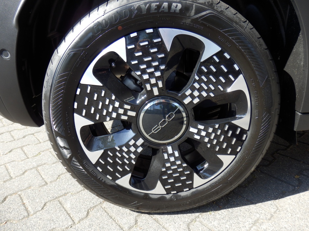 44626951-6.jpg