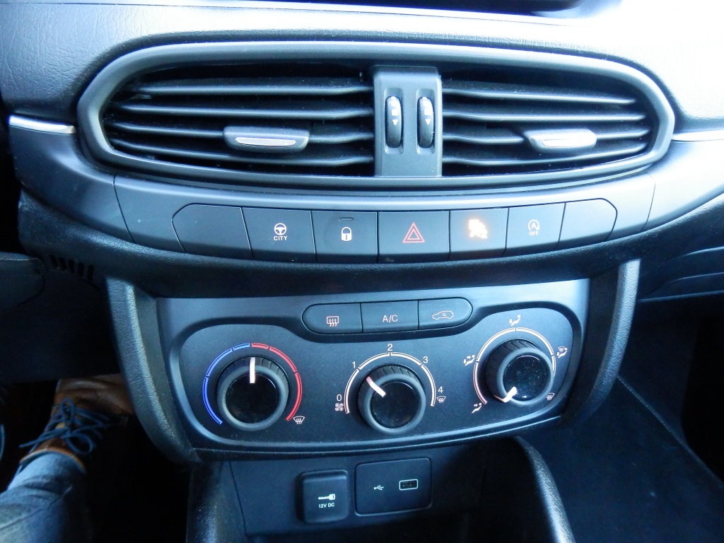 44913665-19.jpg