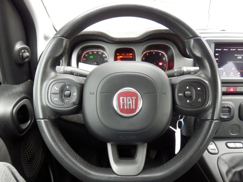 47381042-10.jpg