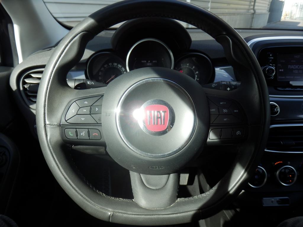 47762707-10.jpg