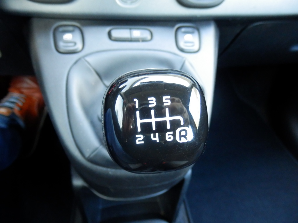47869977-18.jpg