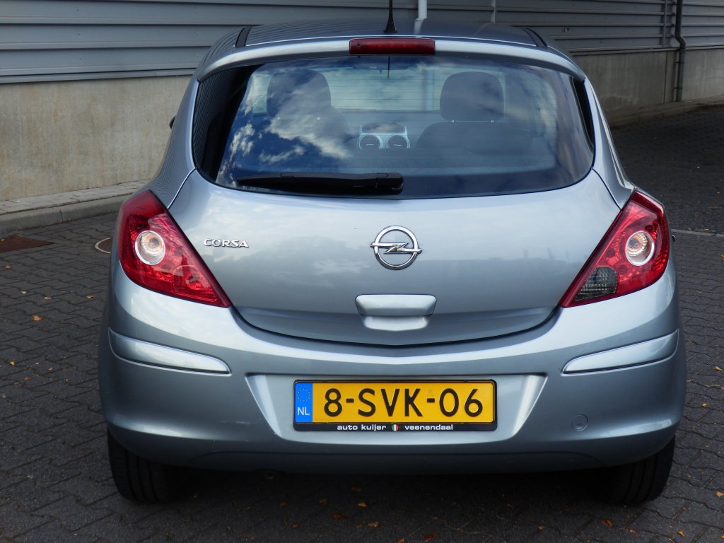 47973497-4.jpg