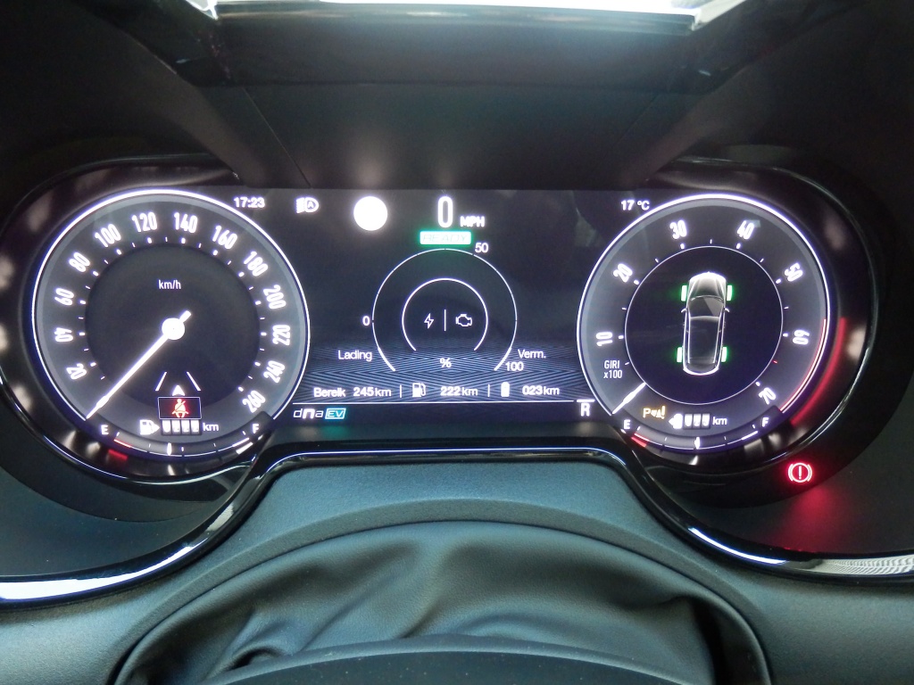 52509056-13.jpg