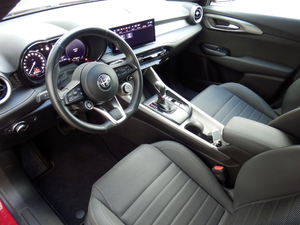 52509056-6.jpg