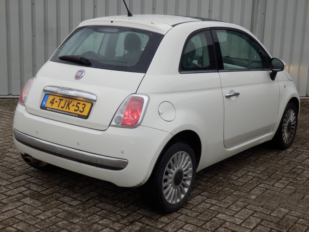57676026-2.jpg