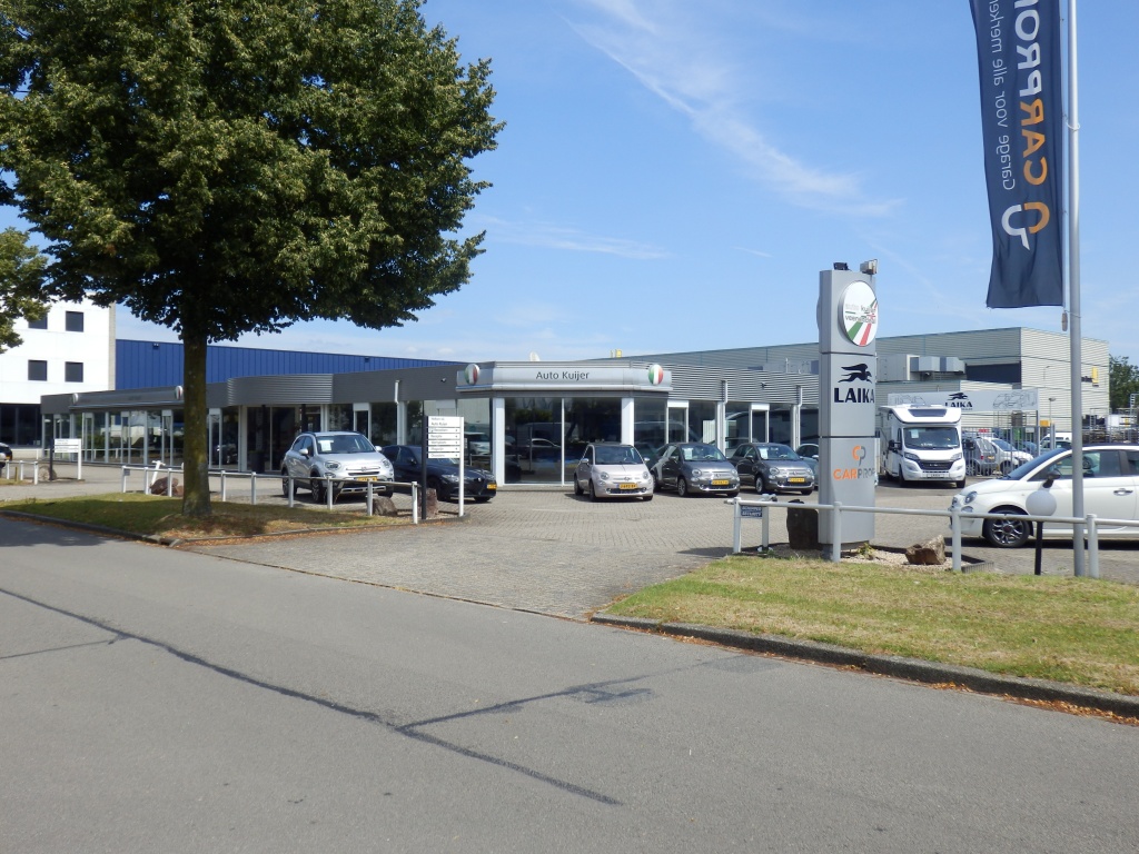 57676026-20.jpg