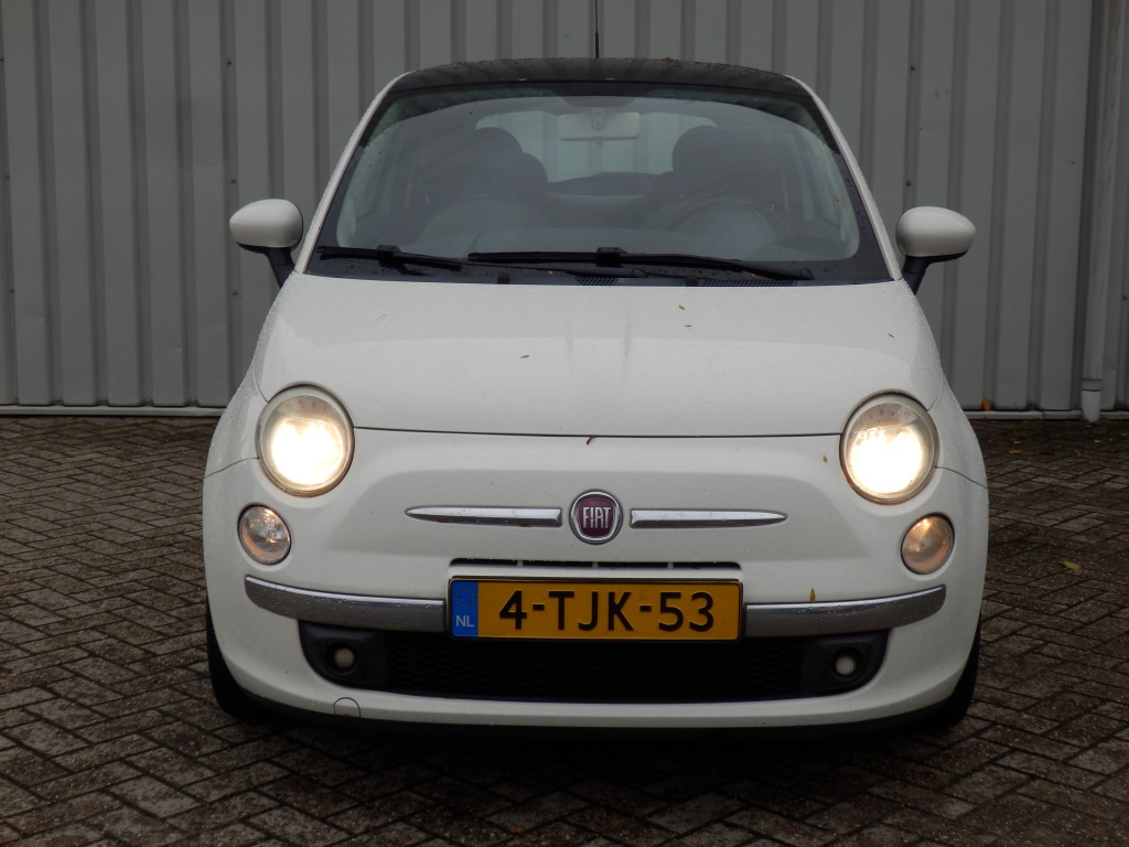 57676026-3.jpg
